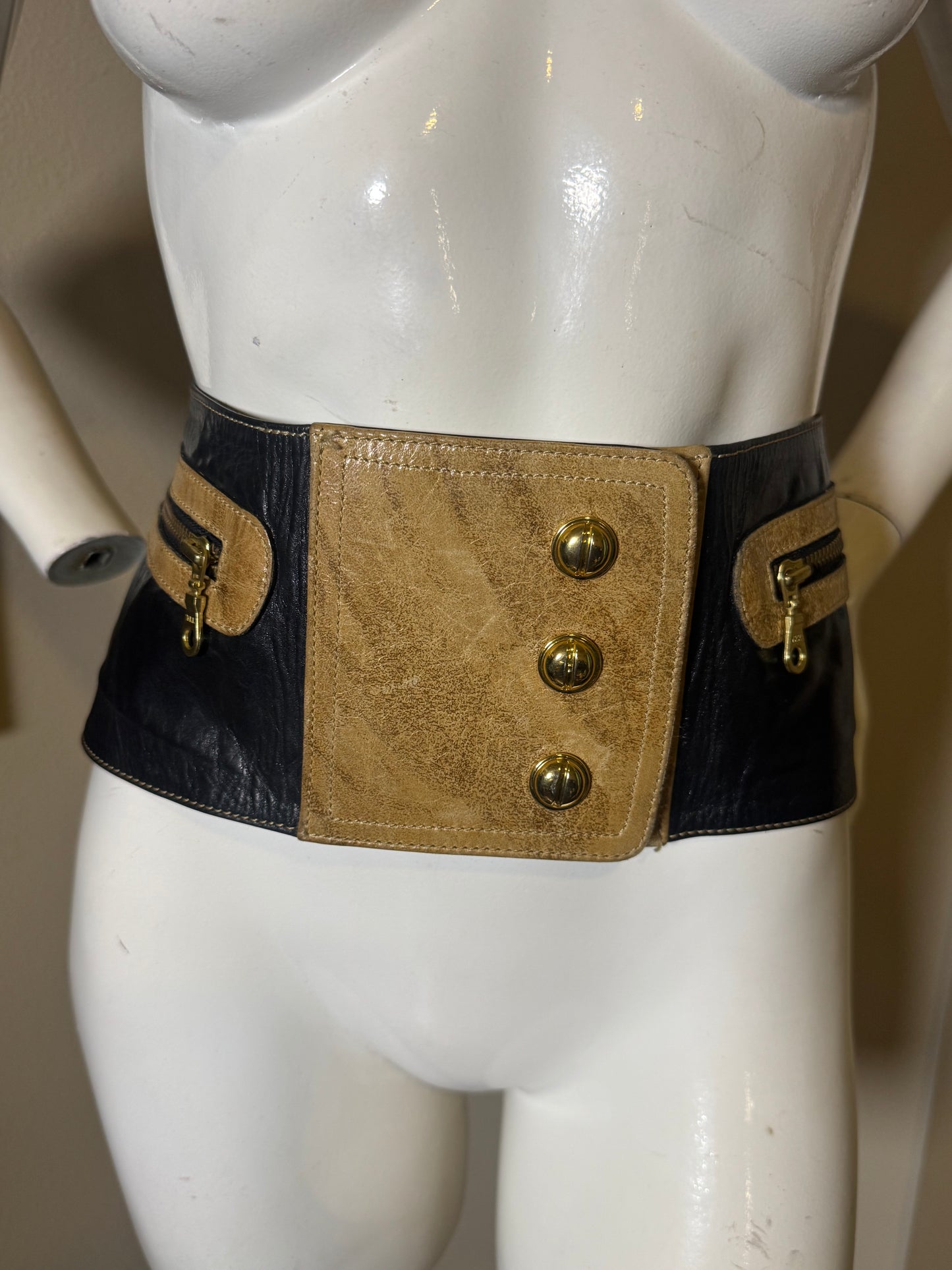 Commander’s Curve Belt
