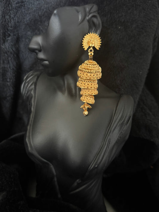 Golden Heritage Drop Earring