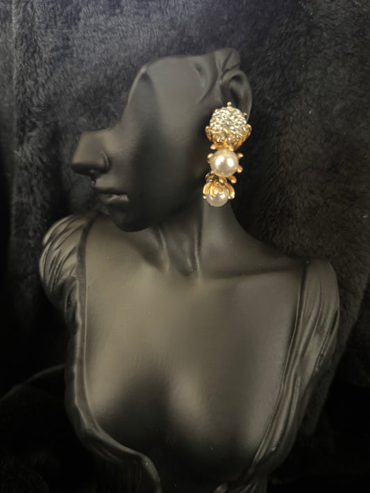 First Lady Pearls